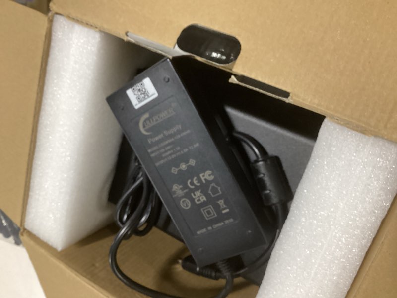 Condition photo showing Good Condition for cenmate aluminum 4 bay hard drive raid enclosure with cooling fan for 2.5/3.5" sata hdd/ssd with usb a/c 3.0?esata cable, 3.5 hard drive reader supports 80tb capacity, 8 raid modes, das(no nas)