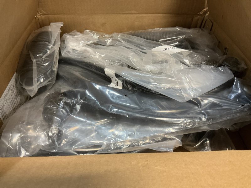 Condition photo showing New/Like New for 10pcs Suspension Kit for Nissan Sentra 2007-2012, Front Lower Control Arms with Ball Joints Sway Bar Links Inner and Outer Tie Rod Ends and Boots