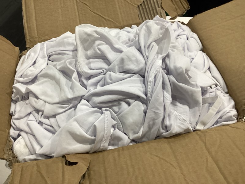 Condition photo showing Good Condition for VEVOR 30 PCS White Folding Chair Covers - Ideal for Weddings, Parties, Dining, and Banquets - Universal, Washable Slipcovers for Folding Chairs - Elegant Event Décor 30PCS White-c