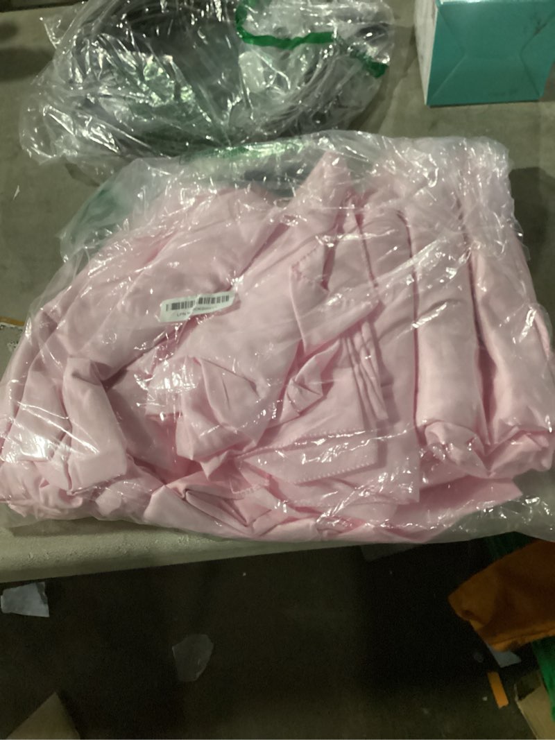 Condition photo showing Good Condition for Showgeous 6 Pack Pink Round Tablecloth 90 Inch Washable Polyester Tablecloths for Round Tables Round Table Cloth Decorative Fabric Table Cover for Dining Wedding Party Banquet Buffet Pink 6 Pack - 90 Inch Round