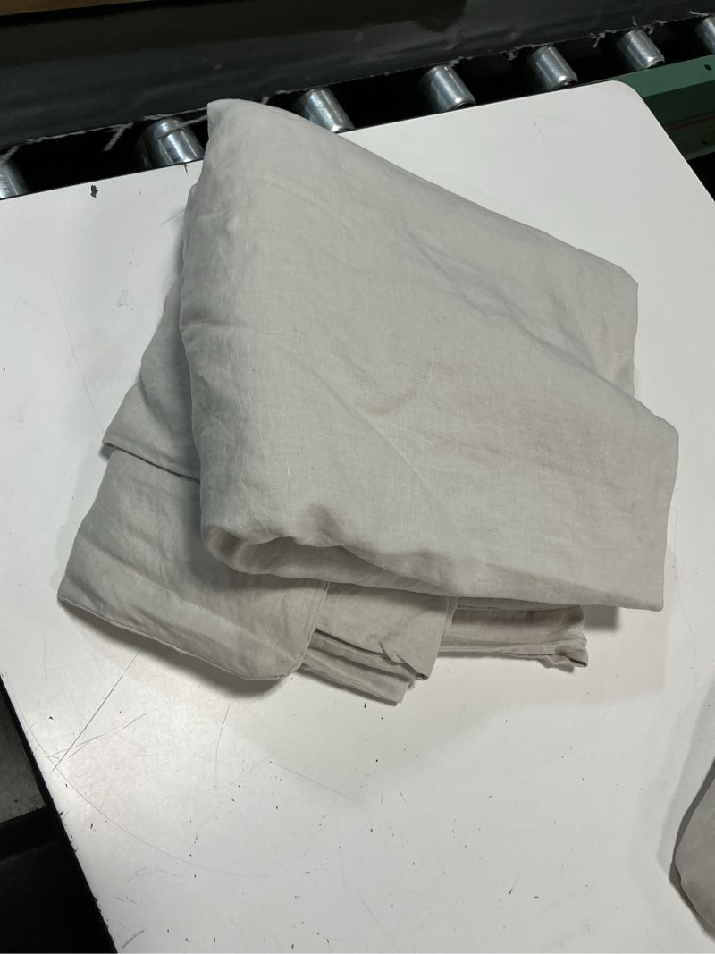 Condition photo showing Good Condition for quince european linen duvet cover color: natural size king 