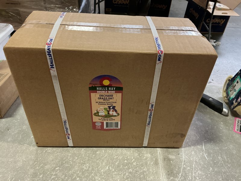 Condition photo showing New/Like New for Hall's Hay Orchard Grass Hay Double Wide Mini Bale Small Animal Food, 11-lb