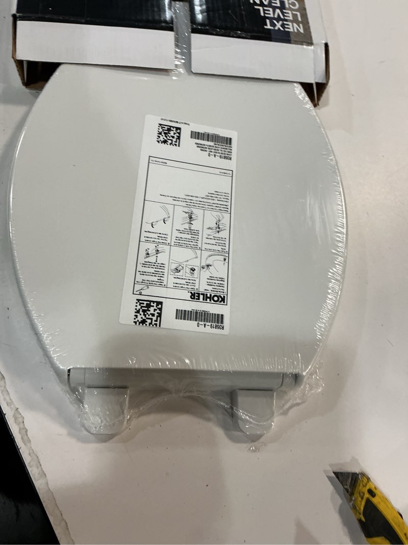 Condition photo showing New/Like New for kohler layne quiet close elongated toilet seat