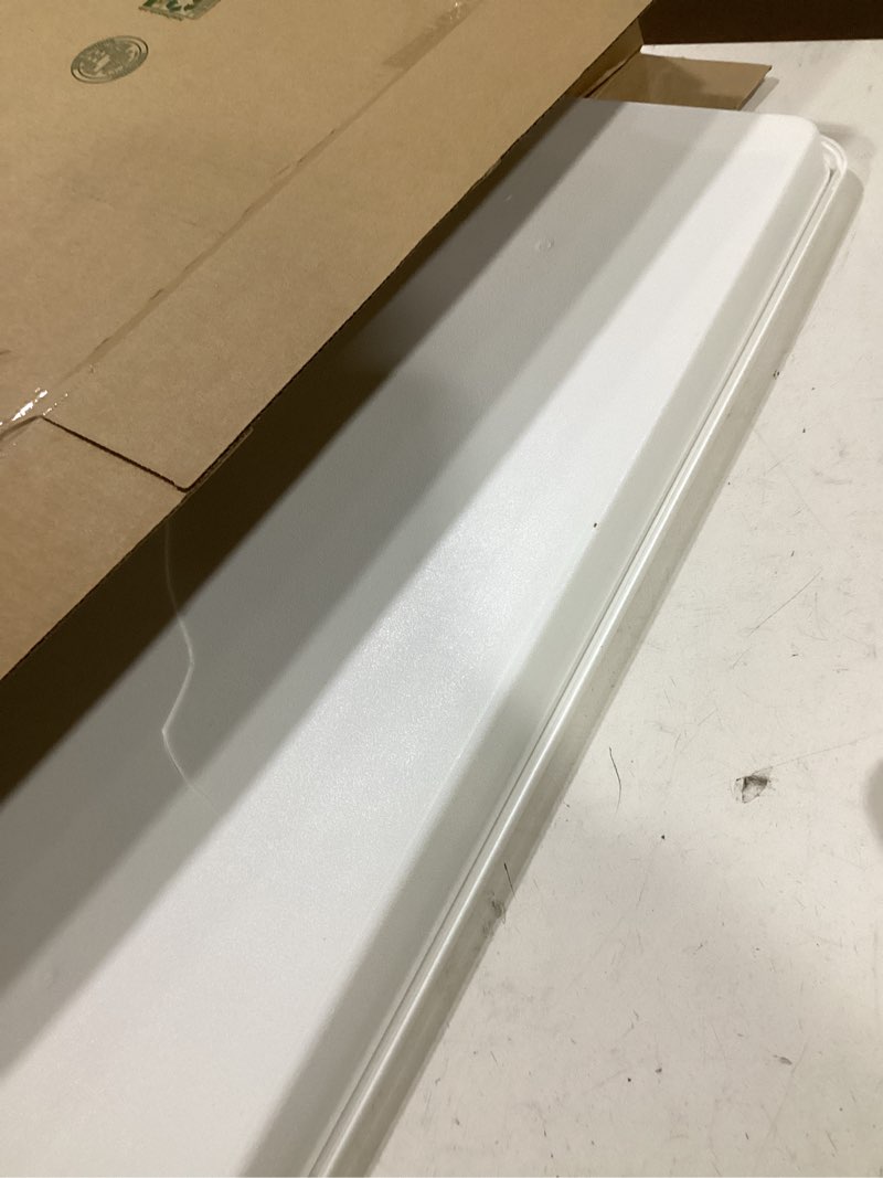 Condition photo showing Good Condition for 18 x 26 inch plastic tray white