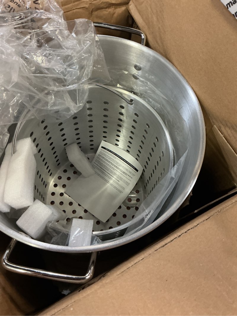Condition photo showing Good Condition for gasone 30qt aluminum stock pot with strainer and lid – large deep fryer pot with basket for boiling, frying turkey, seafood, crawfish – food-grade aluminum large cooking pot with sturdy handles