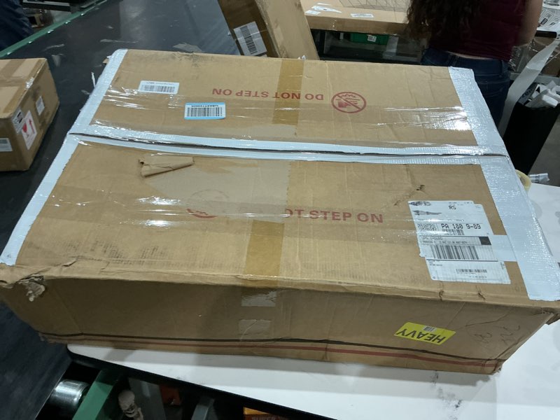 Condition photo showing As Is for similar to not exact . measurements may vary single bowl flat sink kitchen bar sink silver stainless steel sink with drain & drain assembly top mount or undermount (silver 72x45x22cm)