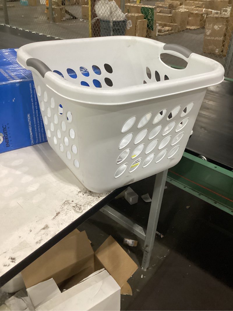 Condition photo showing New/Like New for sterilite 12178006 laundry basket, 19", white (pack of 1)