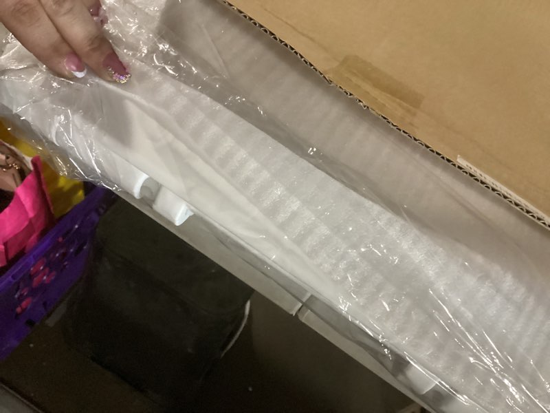 Condition photo showing Good Condition for MinSha Square Toilet Seat MinS03, Glossy Finish, Fits 16.5" (Approx. 16.1"–17"), Soft Close Lid, Quick-Release Hinges, Heavy-Duty PP, Easy Installation