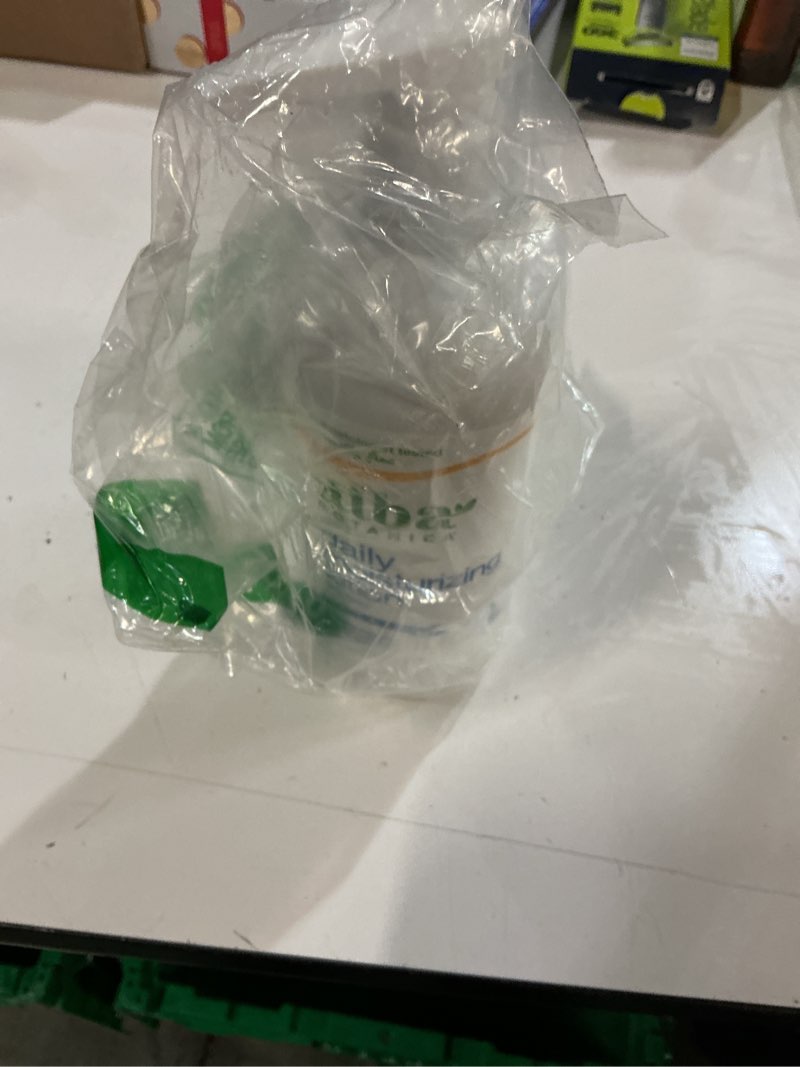 Condition photo showing Good Condition for Alba Botanica Hydrating Moisturizing Lotion for Dry Skin with Vitamin E and Shea Butter, 32 Oz (Packaging May Vary) Aloe Vera, Chamomile, Green Tea (Dry Skin) 32 Ounce (Pack of 1)