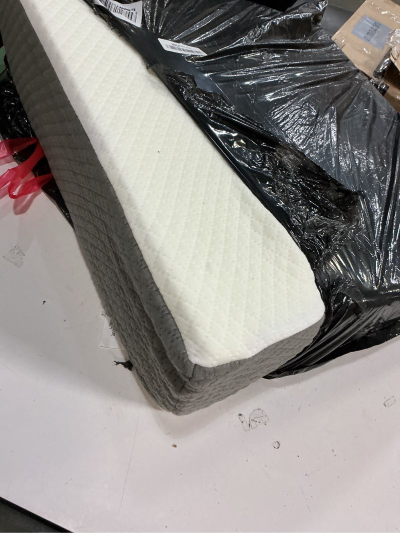 Condition photo showing Good Condition for kolbs extra wide bed wedge pillow | super large, memory foam top and jacquard cover | for sleeping acid reflux gerd (7.5 inch height (31 x 33 x 7.5)) extra wide 7.5" height (31 x 33 x 7.5)