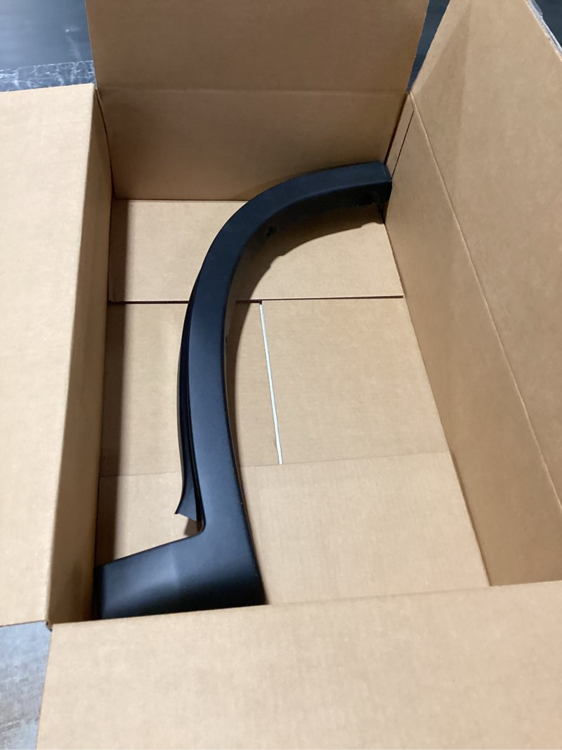 Condition photo showing Good Condition for front door fender flare molding upper front wheel arch molding panel compatible with ram promaster 1500 2500 3500 cargo van 4 door 2019 2020 2021 2022 2023 2024 (front left) front left 1.0