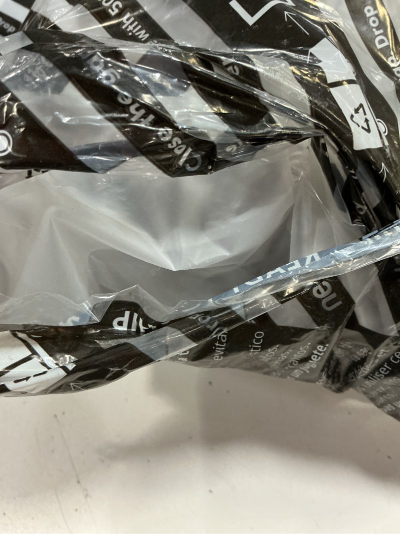 Condition photo showing New/Like New for poc liner jacket jr