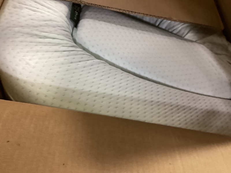 Condition photo showing As Is for Zinus 6 Inch Twin Green Tea Memory Foam Mattress [New Version], Fiberglass Free, Medium Firm Feel, Zoned Pressure Relief, Certified Safe Foams & Fabric, Mattress in A Box White Twin 6" New Small Box