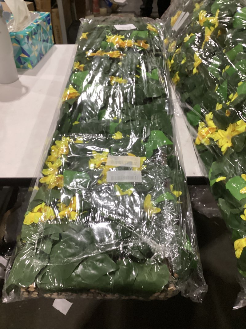 Condition photo showing New/Like New for DOEWORKS Expandable Fence Privacy Screen for Balcony Patio Outdoor, 2PCS Faux Ivy Fencing Panel for Backdrop Garden Backyard Home Decorations 2 Pack Yellow