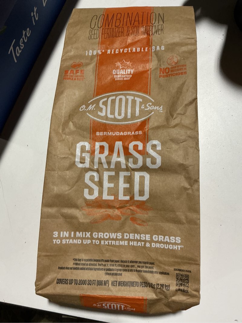 Condition photo showing Good Condition for O.M. Scott and Sons Bermudagrass Grass Seed, Fertilizer and Soil Improver, Drought Tolerant Once Established, Covers Up to 2,000 sq. ft., 5 lbs. 1 Pack Bermudagrass