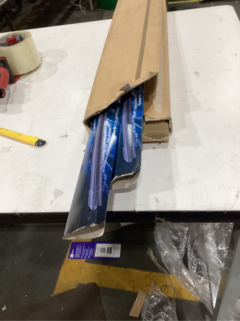 Condition photo showing As Is for bosch 26oe22oe icon beam wiper blades - driver and passenger side - set of 2 blades (26oe & 22oe)