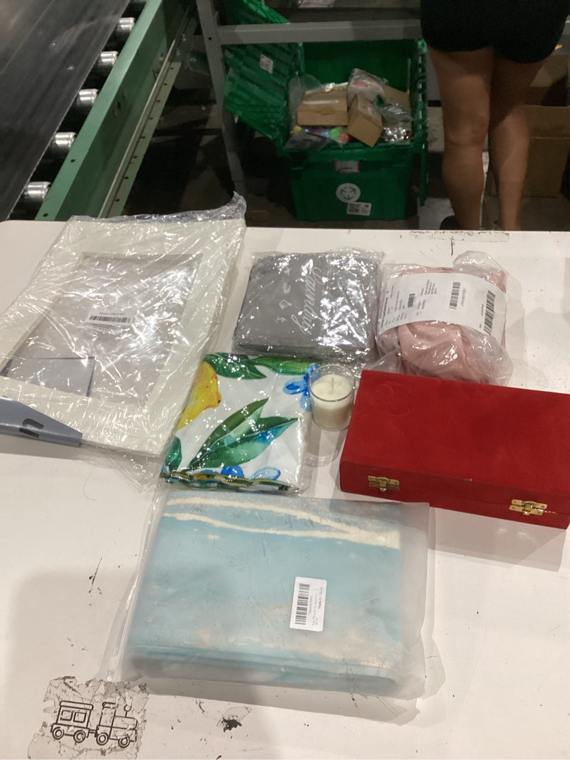 Condition photo showing As Is for assorted accessories for home decoration