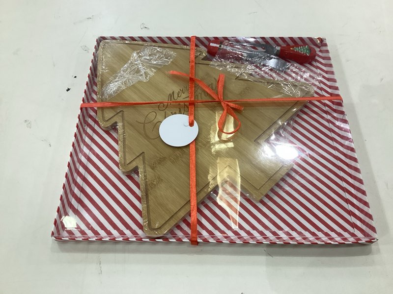 Condition photo showing New/Like New for Christmas Tree Charcuterie Board Xmas Cutting Cheese Board Wooden Platter with Knives and Forks Serving Trays Gift for Kitchen Cheese Food Fruit (Bamboo,Christmas Tree) Bamboo Christmas Tree