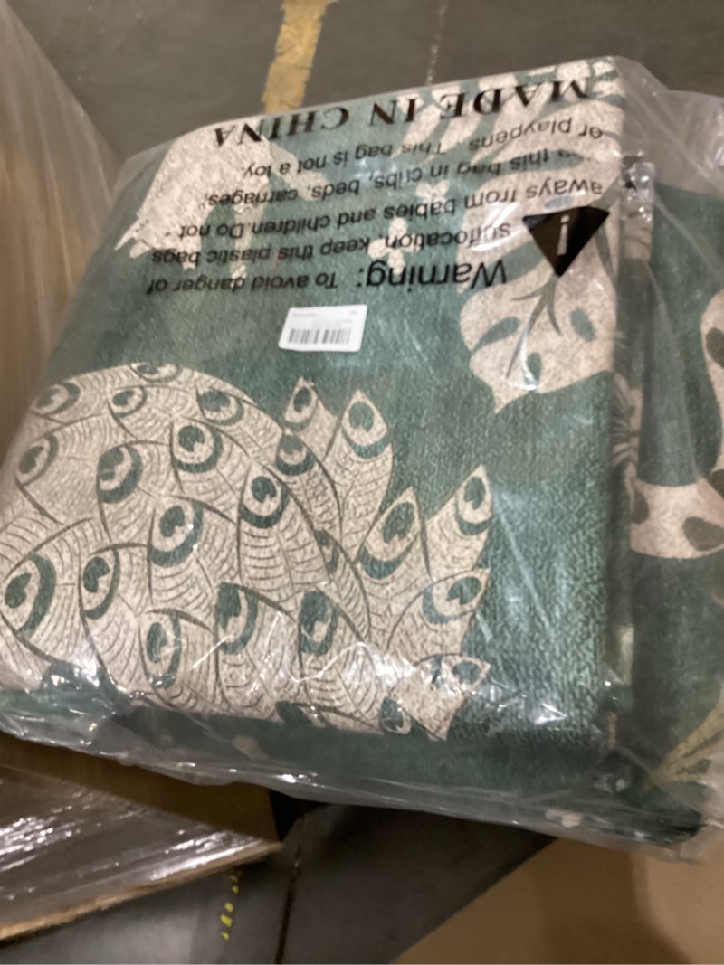 Condition photo showing New/Like New for moynesa green 8x10 area rugs for living room, washable vintage animal area rug for bedroom, dining room table, home office, boho soft non slip indoor large carpets (8x10 green) 8' x 10' (rectangular) green