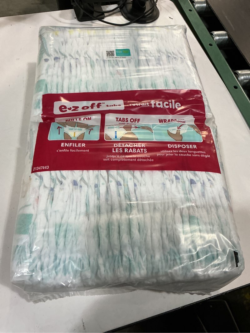 Condition photo showing New/Like New for ((size 5, 128)) pampers diapers - cruisers babyproof up to 100% leakproof pull-on diaper