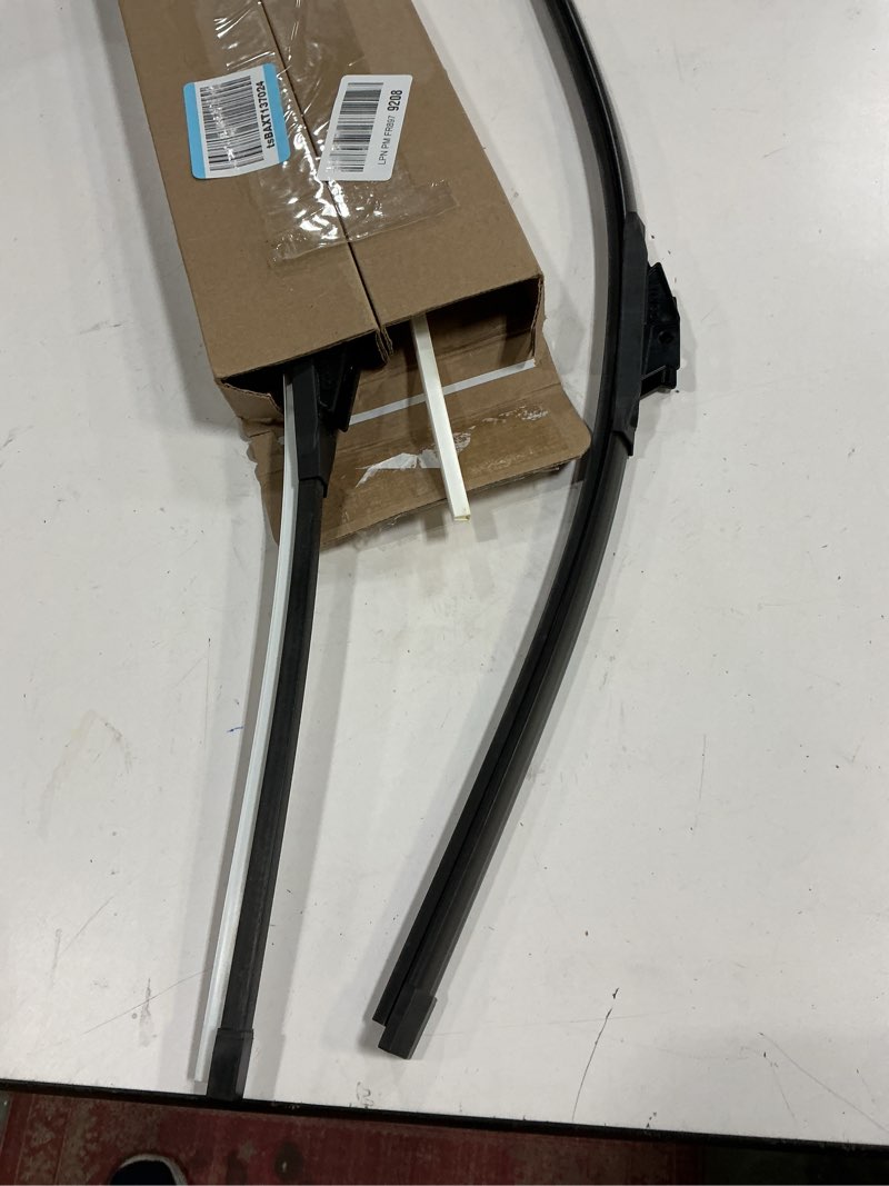 Condition photo showing Good Condition for TRICO White 26" + 24" Extreme Weather Premium Winter Automotive Replacement Windshield Wiper Blades (Set of 2), Passenger and Driver Side All-Weather Beam Wiper Blades for Select Vehicle Models 26" + 24" Pair Pack