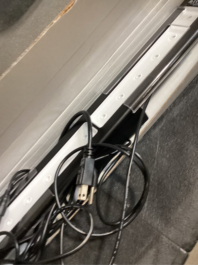 https://lotting-media.assets.bidfta.com/lotting_8910c916-d8fb-483d-8d3b-6f256b86b723