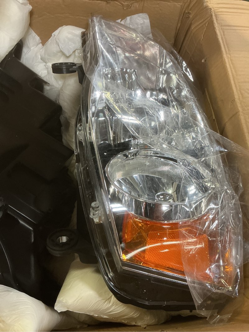 Condition photo showing Good Condition for APSVE 2PCS Chrome Headlight Compatible with 2011 2012 2013 2014 2015 2016 2017 2018 Dodge Grand Caravan For 2008-2016 Chrysler Town & Country Headlight+Corner Parking Turn Signal Marker Light, Clear