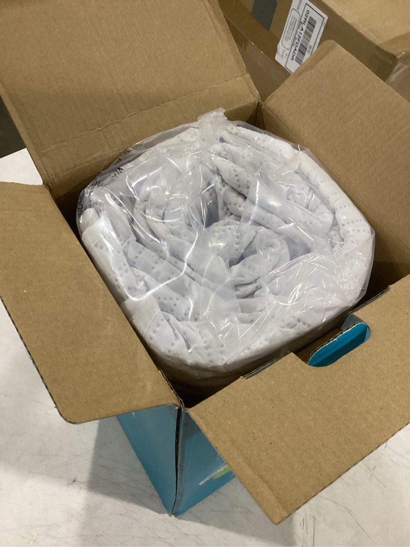 Condition photo showing Good Condition for hansleep white quilt twin size - damask ultrasonic all season bedspread twin, soft lightweight coverlet bedding set, 2 pieces (1 quilt, 1 pillow sham) twin-68"x90" white damask