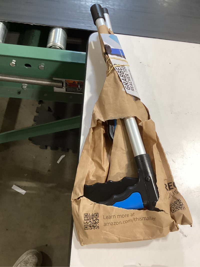 Condition photo showing Good Condition for fitplus 2024 upgrade powergrip t9, grabber reacher tool, wide jaw, foldable, steel cable, with 96 grip points for firm grip, 32" with magnet 32 inch (pack of 1) blue
