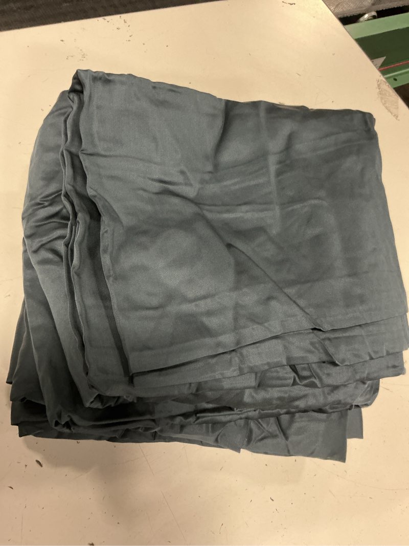 Condition photo showing Good Condition for bamboo sheet set, cal king, nightfall