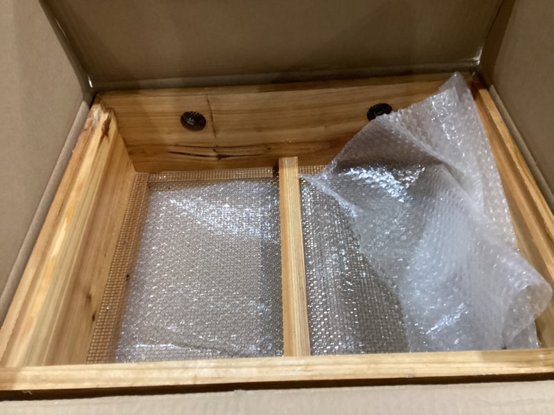 Condition photo showing Good Condition for Bee Hive Winter Quilt Box 10 Frame Dipped in Beeswax Langstroth Overwintering Beehive Quilt Box for Bees Winter