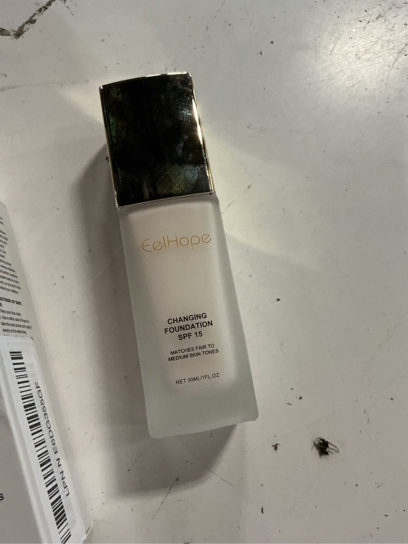 Condition photo showing Good Condition for color changing foundation for mature skin, concealer cover cream, 2-in-1 hydrating and lightweight liquid foundation, instantly adapts to your skin tone, buildable light to medium coverage, natural
