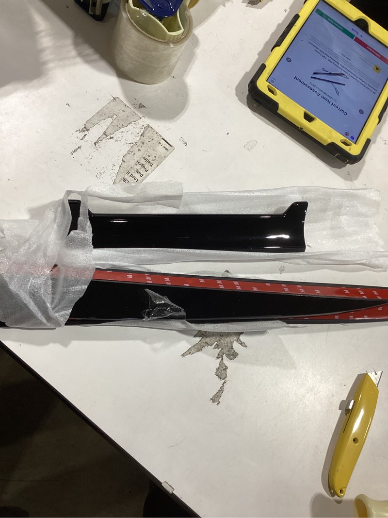 Condition photo showing Good Condition for for Car Rear Trunk Spoiler Tail Universal,Modification Tail Wing Universal,3-Section Adjustable and Cuttable Rear Window Top Roof Spoiler Wing,40-55 inches (Black)