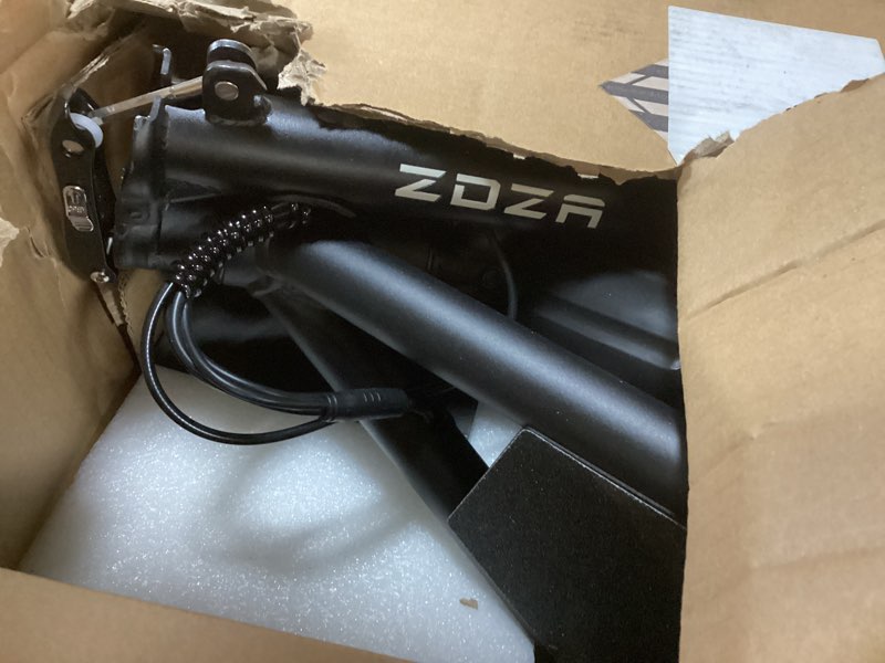 Condition photo showing Good Condition for Electric Scooter with Seat ZD06, 800W Peak Motor, 20 Mile Range & 15.5 Mph, Key Start, Foldable E-Sc