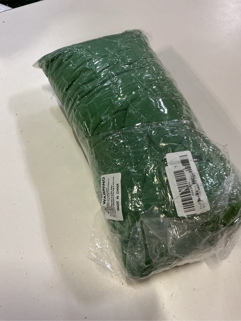 Condition photo showing Good Condition for trlyc 2 pack 6ft spandex table cloth - 72 x 30 inch rectangular stretch tablecloth, wrinkle resistant scretch table cover for wedding, party, banquet, picnic, outdoor decoration (2pcs,green) 72" x 30" (6ft - 2 pack) green