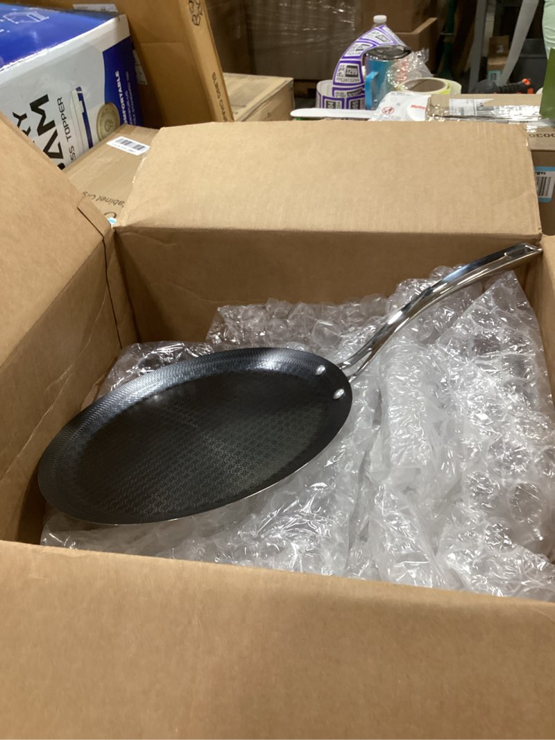 Condition photo showing Good Condition for Cuisinart FusionPlus Nonstick Stainless Steel Cookware, 12-Inch Round Griddle Pan with PFAS-Free PURELYSEAR Ceramic Technology, Scratch Proof, Cool Grip Handles, Dishwasher Safe