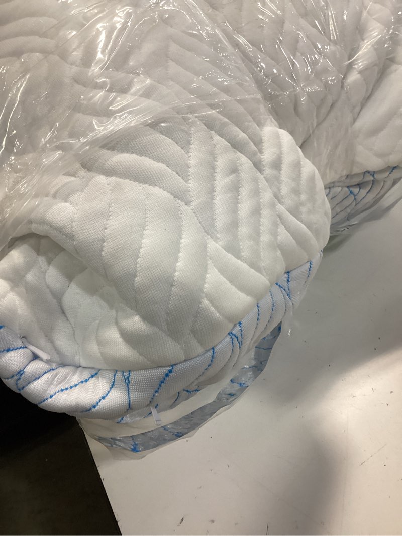 Condition photo showing Good Condition for wishsmile cooling pillows queen size set of 2, memory foam pillows with zipper, adjustable firmness for sleeping cool cold pillow to hot, side, back and stomach sleepers, 2 pack, 20x30 cooling blue cover queen (pack of 2)