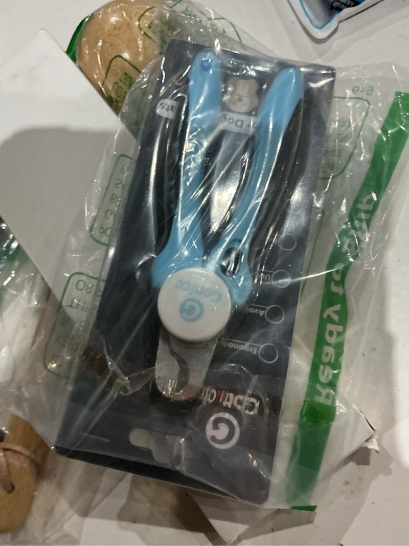 Condition photo showing Good Condition for gonicc dog & cat pets nail clippers and trimmers - with safety guard to avoid overcutting, free nail file, razor sharp blade - professional grooming tool for pets (for large and medium dogs)