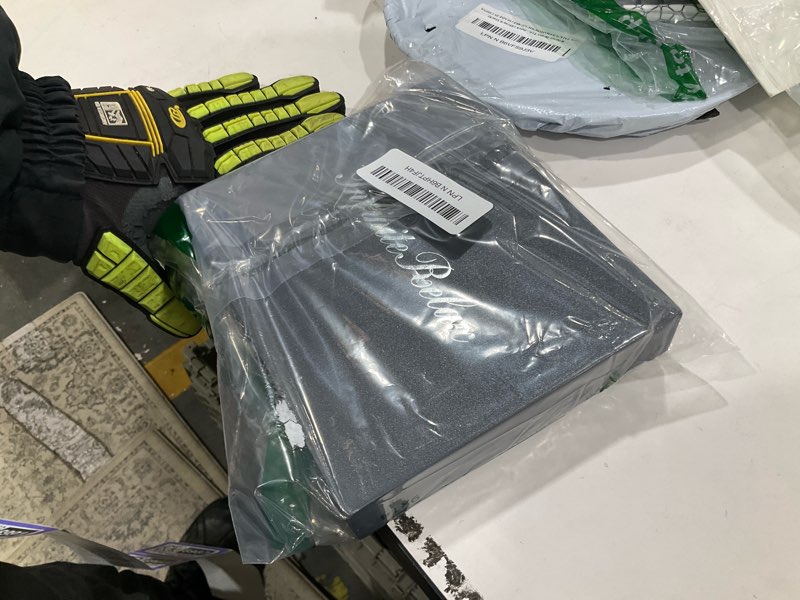 Condition photo showing Good Condition for Terahertz Gua Sha & Roller Facial Tools, Face Roller and Gua Sha Set, Guasha Massager Tool for Face-Reduce Puffiness and Improve Wrinkles Gift Idea for Mom