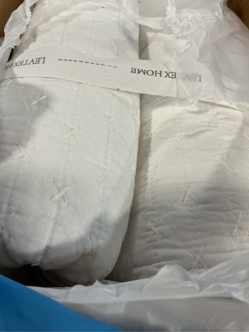Condition photo showing Good Condition for levtex home cross stitch reversible king/cal king quilt set (106x92in) and 2 pillow shams (36x20in) - stitch texture - bright white - cotton king size quilt bedding set - lightweight soft pre-washed quilt - king white