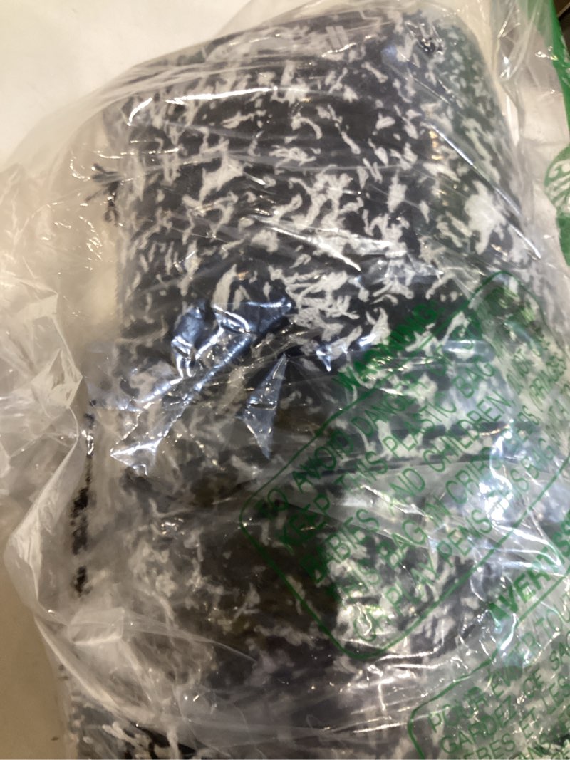Condition photo showing Good Condition for yimobra black and white bathroom rugs non slip washable, ultra soft and water absorbent bath mats, plush fluffy shower mat outside, microfiber thick matts for bathroom floor/sink, 24x17 black and white 17" x 24"