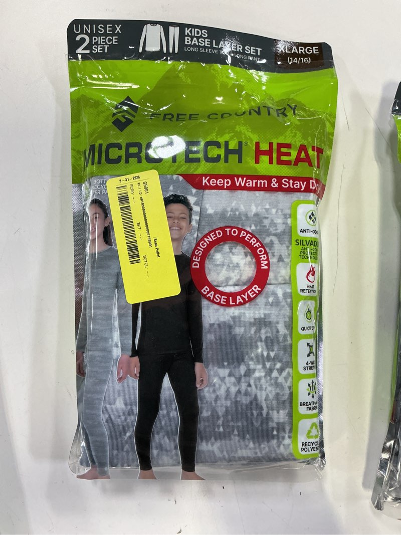 Condition photo showing New/Like New for camo free country kids microtech heat base layer set size xlarge 14/16