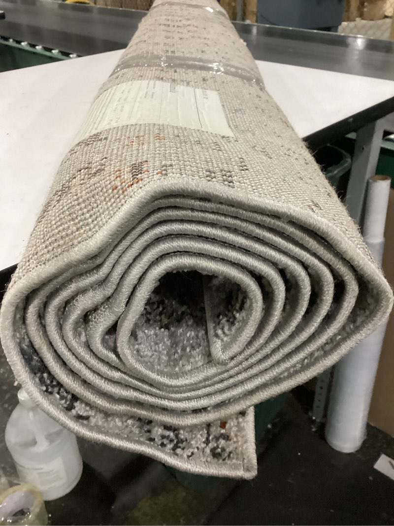 Condition photo showing Good Condition for Loloi Kamala Collection KAM-05 Grey/Multi 5'-3" x 7'-9" Area Rug