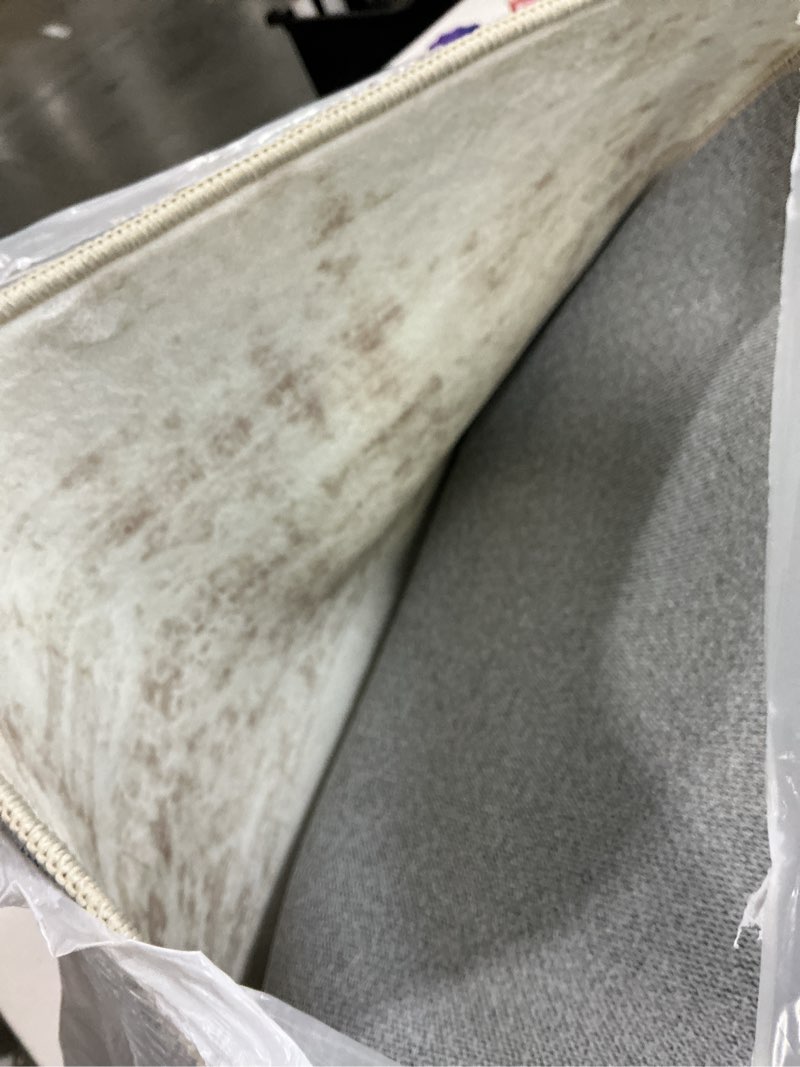 Condition photo showing Good Condition for Area Rug 9x12 Washable Rug, Vintage Boho Medallion Rugs Non-Slip Soft Low Pile Large Distressed Rug Indoor Retro Carpet for Living Room Bedroom Dining Room Home Office (Beige, 9'x12') Beige 9' x 12' (Rectangular)