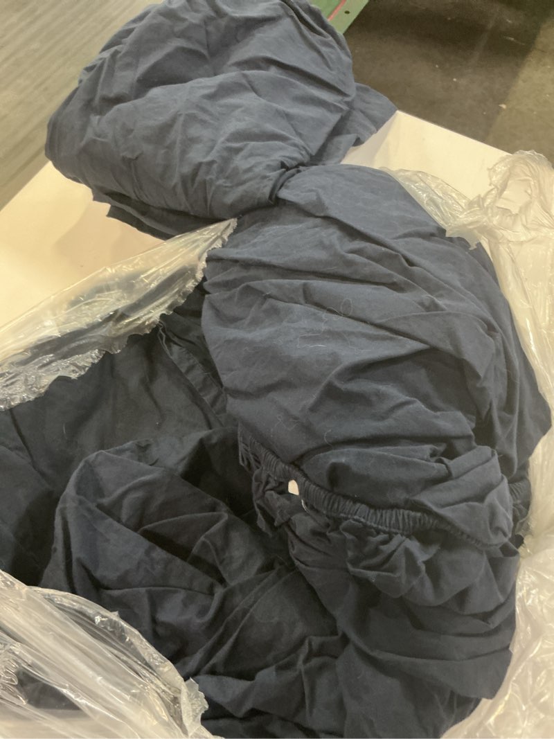 Condition photo showing As Is for organic crisp percale sheet set, queen, navy