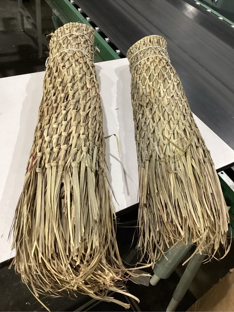 Condition photo showing New/Like New for forever bamboo eco-friendly mexican thatch roll pack of 2, hand-woven palm leaf roll for diy projects, duck hunting camo mesh, palapa thatch roofing for tiki bar, patio umbrella, 35 inch × 8 feet 35 in h x 16 ft w