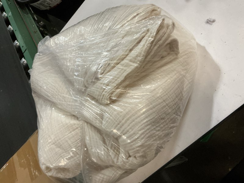 https://lotting-media.assets.bidfta.com/lotting_8987fda4-32cc-454a-ba29-5faf7e8c2af9