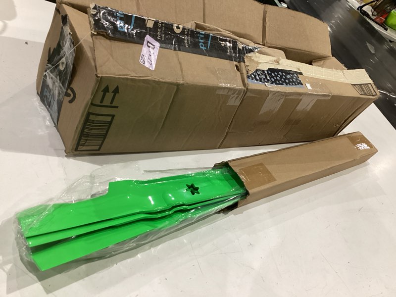 Condition photo showing Good Condition for 742-05620 742p05620-x 490-110-c188 toothed mulching blades - fits cub cadet 60" deck, cub cadet ultima zt2-60 kh fab zt3-60 kw fab zts2-60 (3 pack)