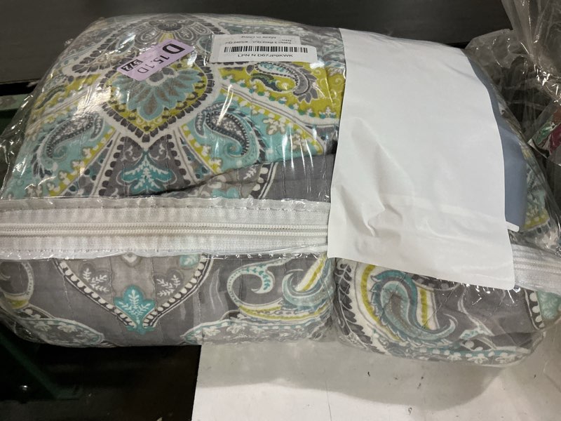 Condition photo showing Good Condition for travan 3-piece quilt set quilted bedspread cotton coverlet set floral printed oversized quilted bedding set with shams for all season, green vine, queen size x2-green vine queen