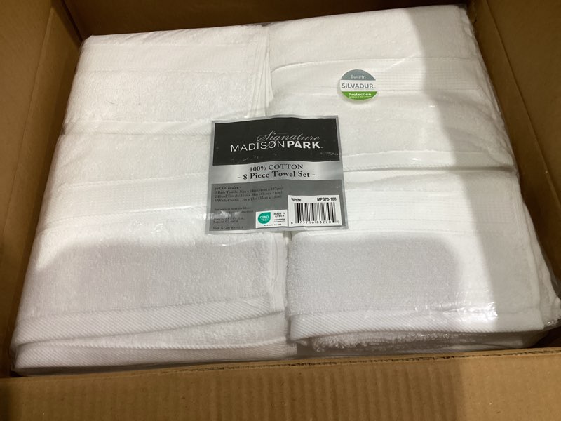 Condition photo showing New/Like New for REDKISS Luxury Bath Towel Set of 8 Pieces - 100% Cotton, Super Absorbent, Quick-Dry | 2 XL Bath Sheets (35x70 in), 2 Hand Towels, 4 Washcloths | Hotel & Spa Quality-White
